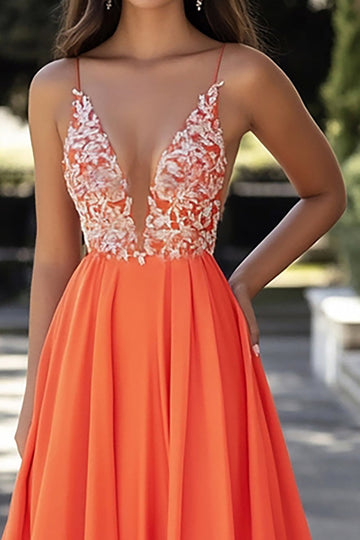 Oransje Chiffon Spaghetti Stropper A-linje lang ballkjole med blonder applikasjoner